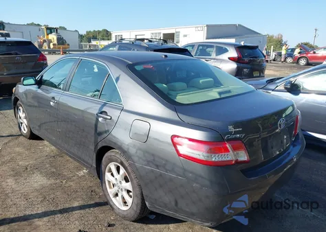 2011 Toyota Camry Le z USA, uszkodzony, nr VIN 4T1BF3EK4BU688482